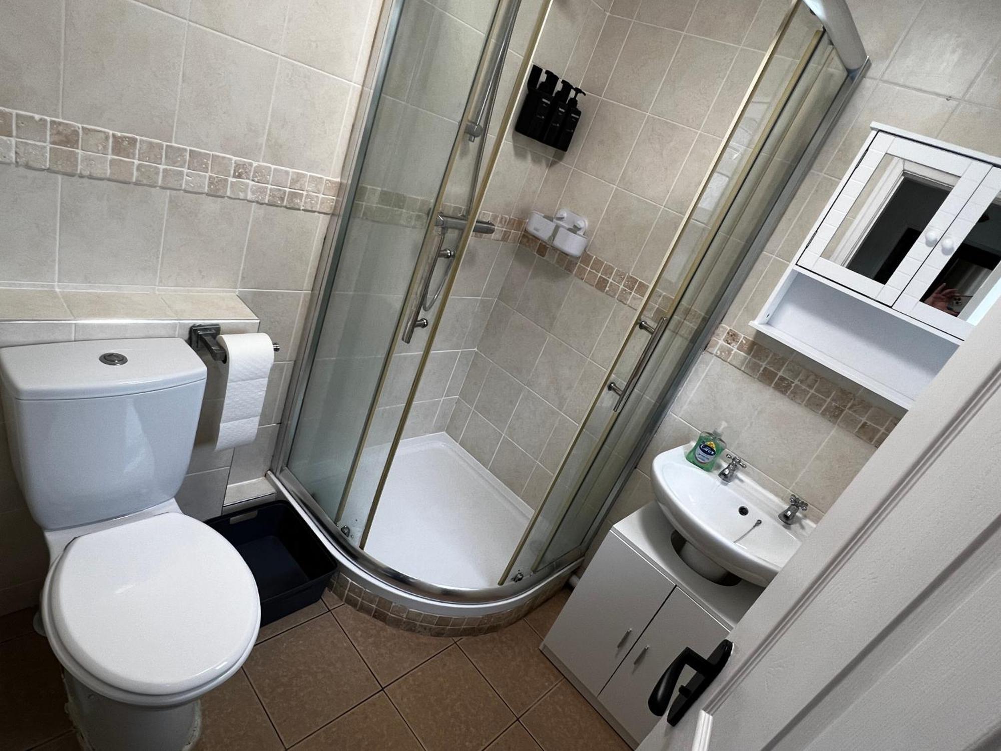 Robin'S Hollow: 2Bd Home Near Wrexham Afc 외부 사진