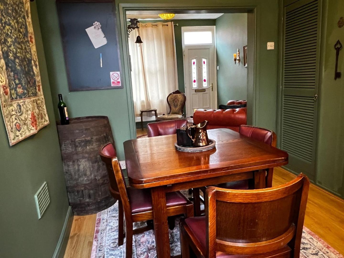 Robin'S Hollow: 2Bd Home Near Wrexham Afc 외부 사진